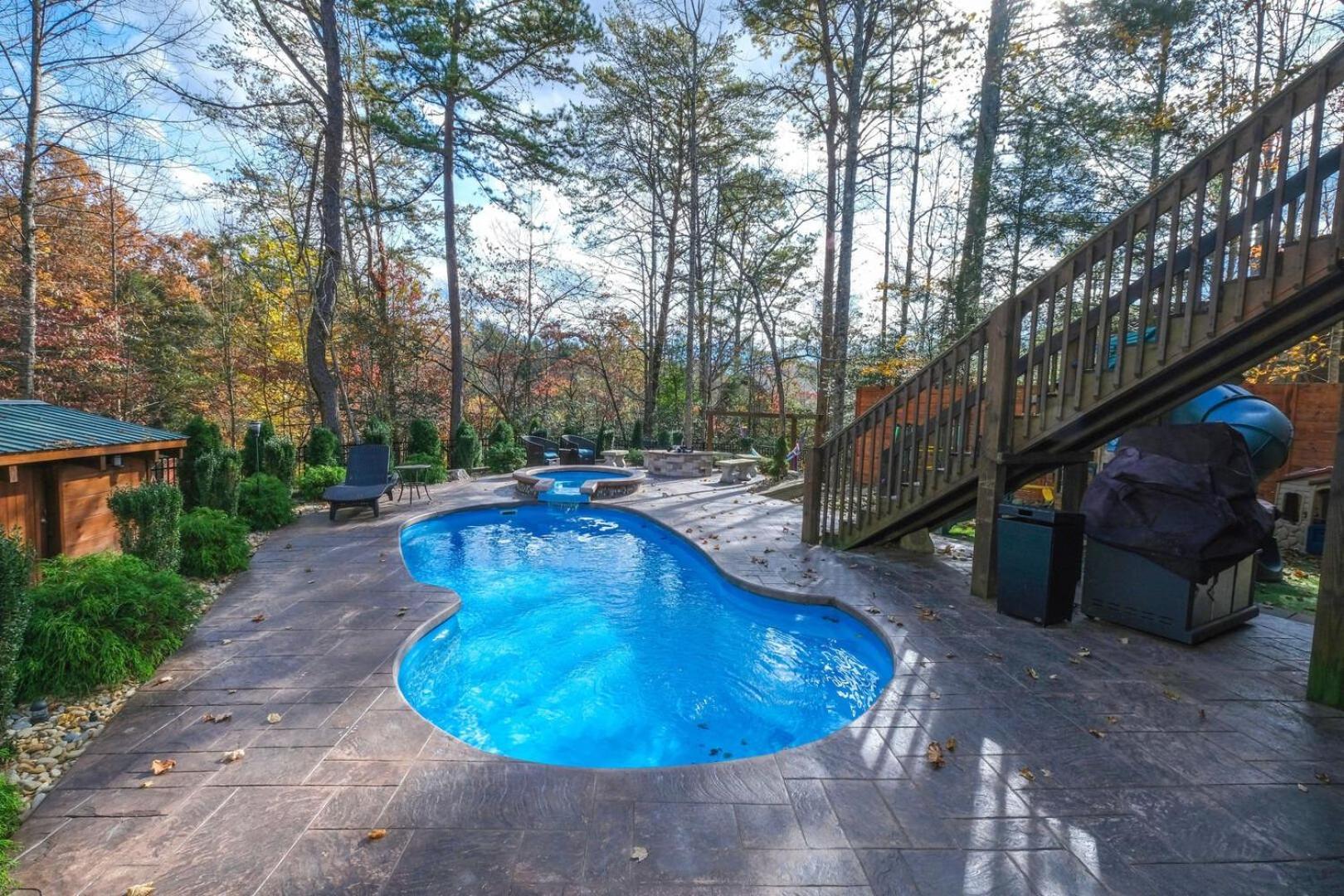 Pitter Patter Swimming Pool Ht Near D'Town Villa Gatlinburg Exterior photo